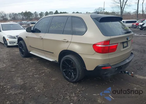 2010 BMW X5 xDrive48I z USA, uszkodzony, nr VIN 5UXFE8C52AL310506